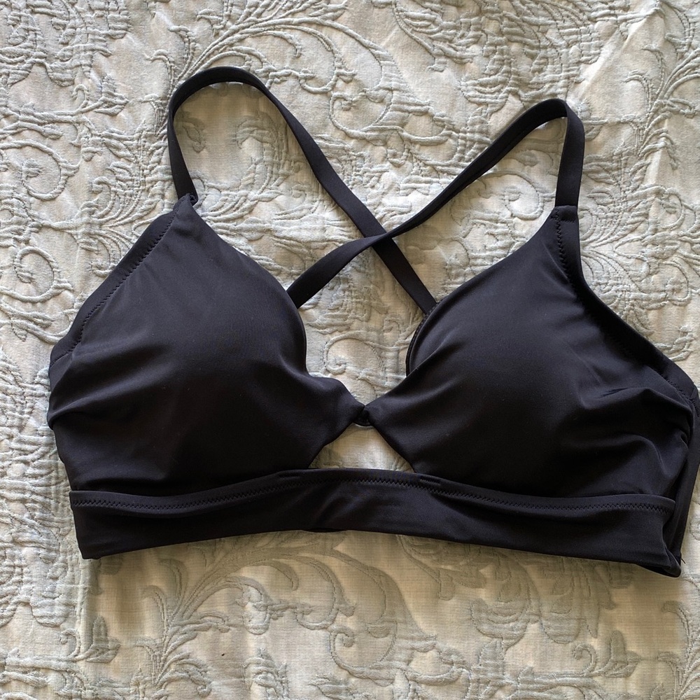 Black Underwire Adjustable Bikini Top